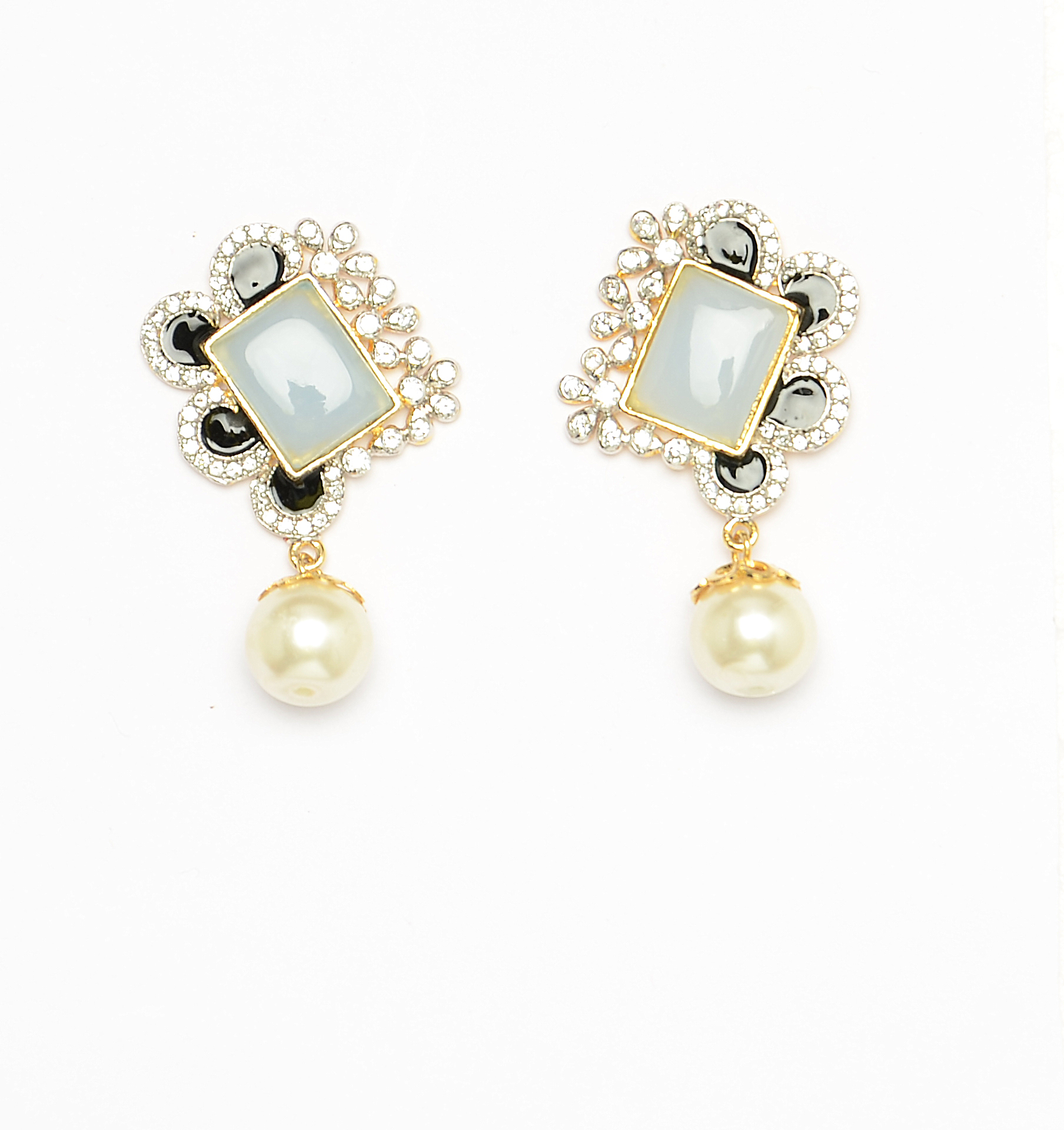Buy Gold-Toned & Grey Earrings for Women by Johori Online | Ajio.com